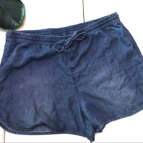 Juicy Couture Pants - Juicy Couture Drawstring Chambray Shorts